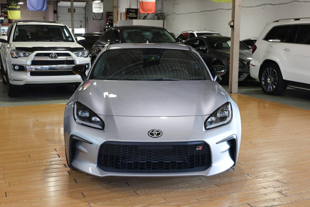 2025 Toyota GR86 Premium - BLINDSPOT|CAMERA|HEATED SEAT|PUSH START - Photo #2