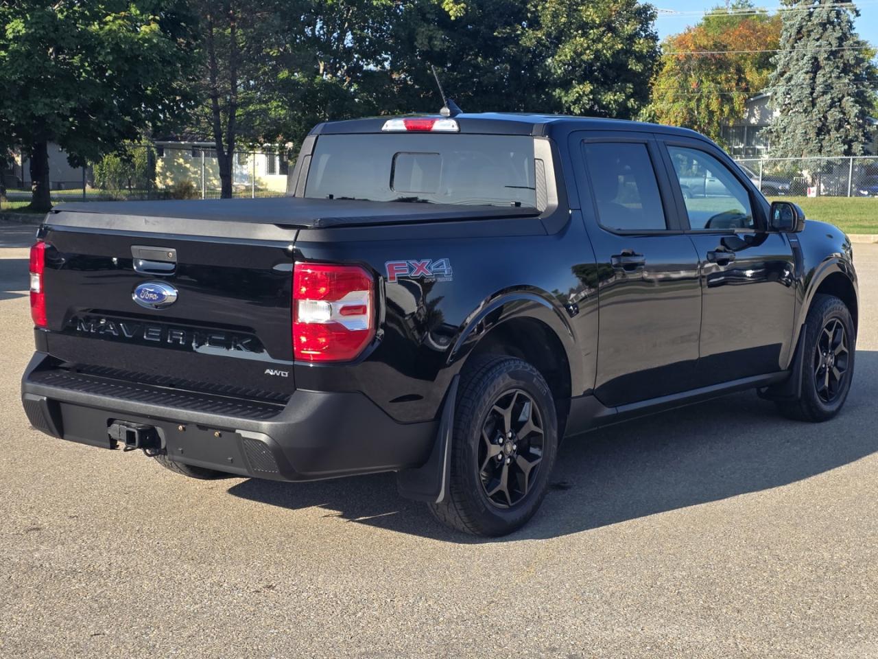 2023 Ford Maverick LARIAT AWD - Photo #5