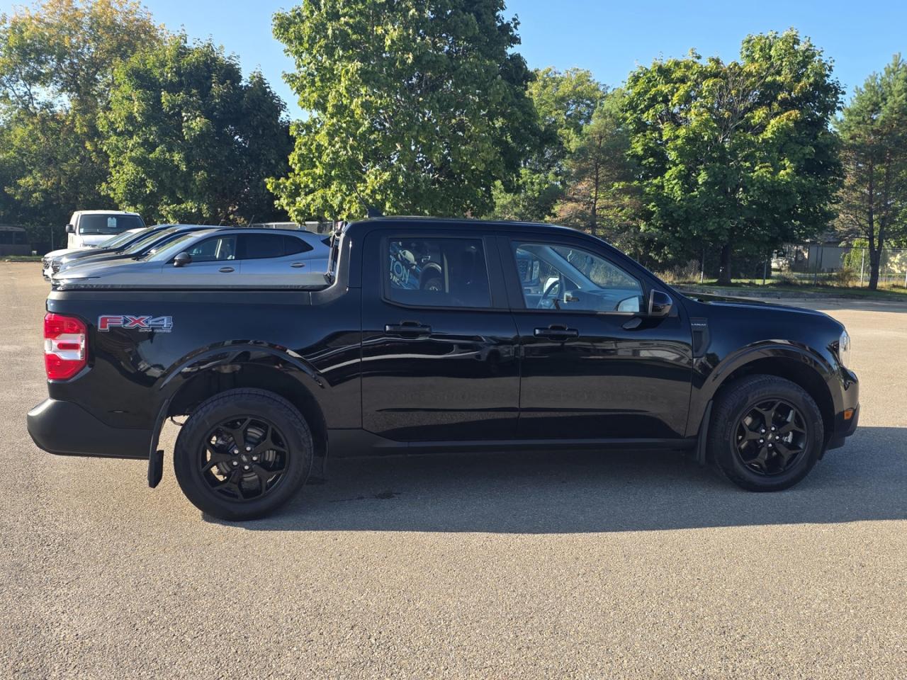 2023 Ford Maverick LARIAT AWD - Photo #4