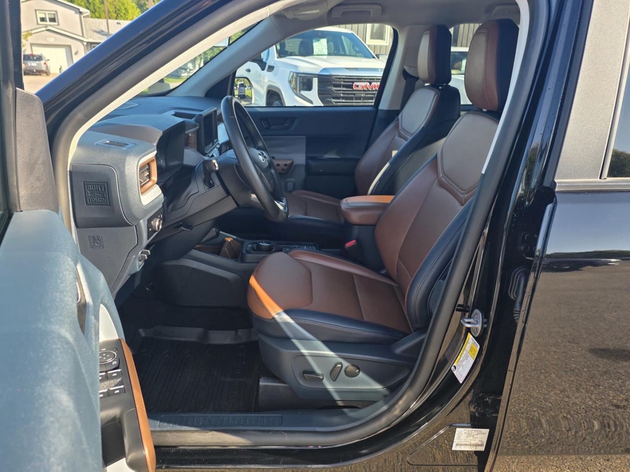 2023 Ford Maverick LARIAT AWD - Photo #12