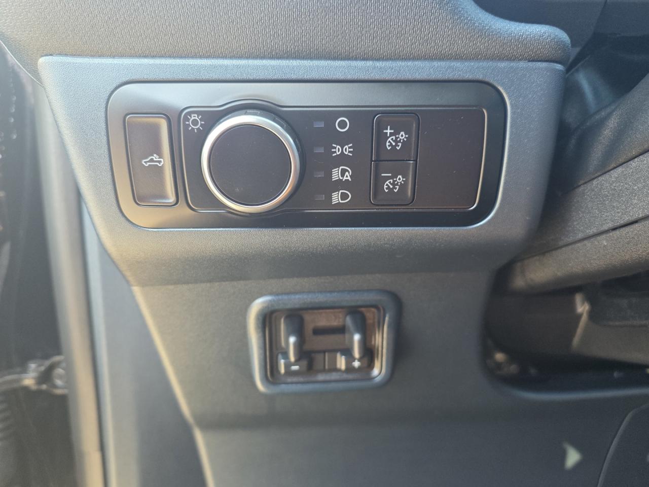 2023 Ford Maverick LARIAT AWD - Photo #14