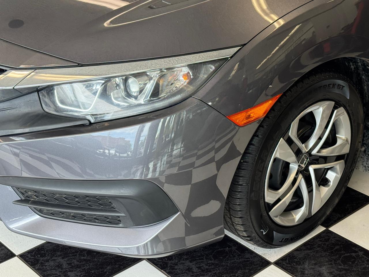 2018 Honda Civic LX+New Tires+ApplePlay+Camera+CLEAN CARFAX Photo33