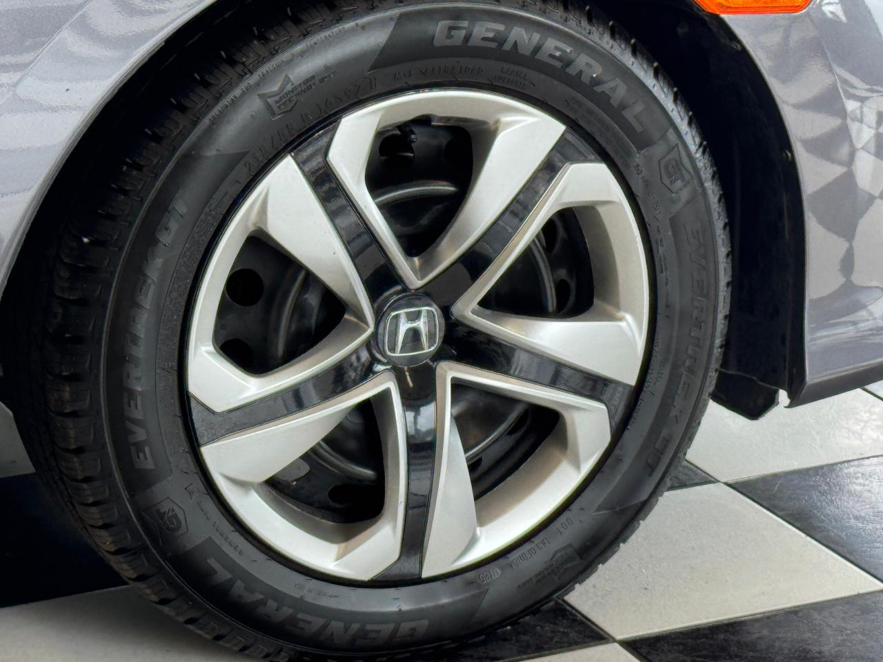 2018 Honda Civic LX+New Tires+ApplePlay+Camera+CLEAN CARFAX Photo49