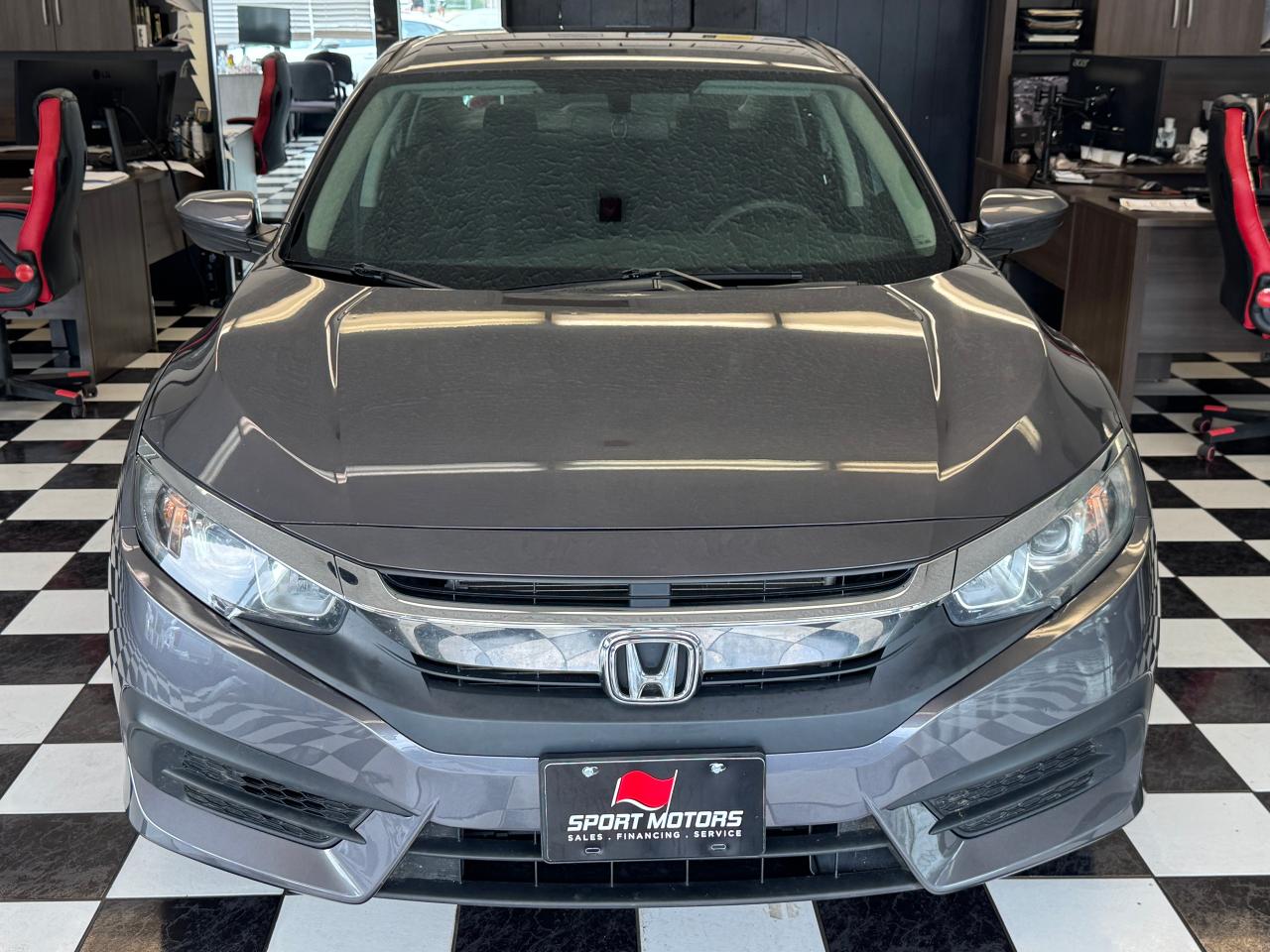 2018 Honda Civic LX+New Tires+ApplePlay+Camera+CLEAN CARFAX Photo8