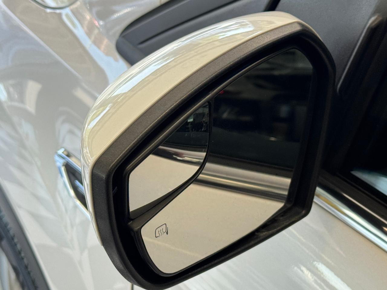 2018 Ford Escape SEL 4WD+Leather+Roof+ApplePlay+GPS+CLEAN CARFAX Photo117