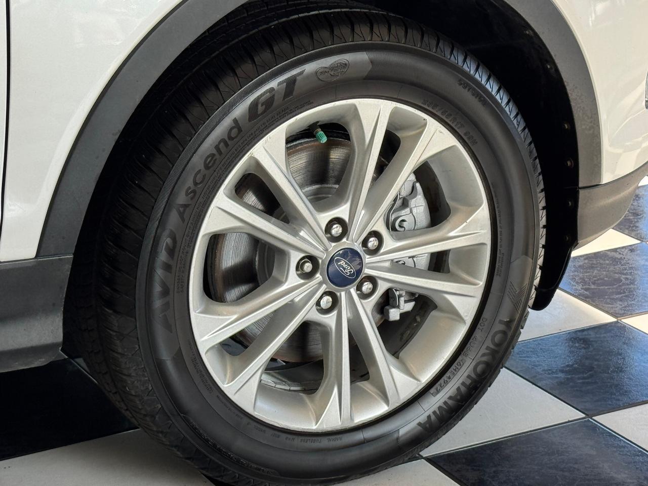 2018 Ford Escape SEL 4WD+Leather+Roof+ApplePlay+GPS+CLEAN CARFAX Photo115