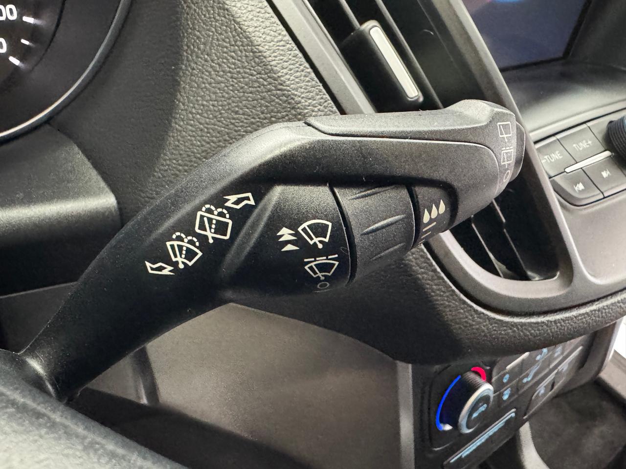 2018 Ford Escape SEL 4WD+Leather+Roof+ApplePlay+GPS+CLEAN CARFAX - Photo #45