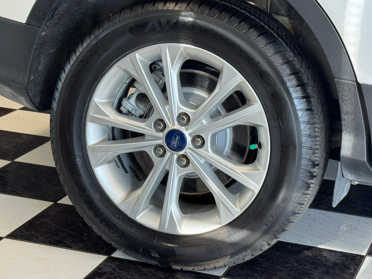 2018 Ford Escape SEL 4WD+Leather+Roof+ApplePlay+GPS+CLEAN CARFAX Photo114