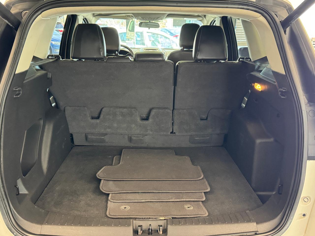 2018 Ford Escape SEL 4WD+Leather+Roof+ApplePlay+GPS+CLEAN CARFAX - Photo #27