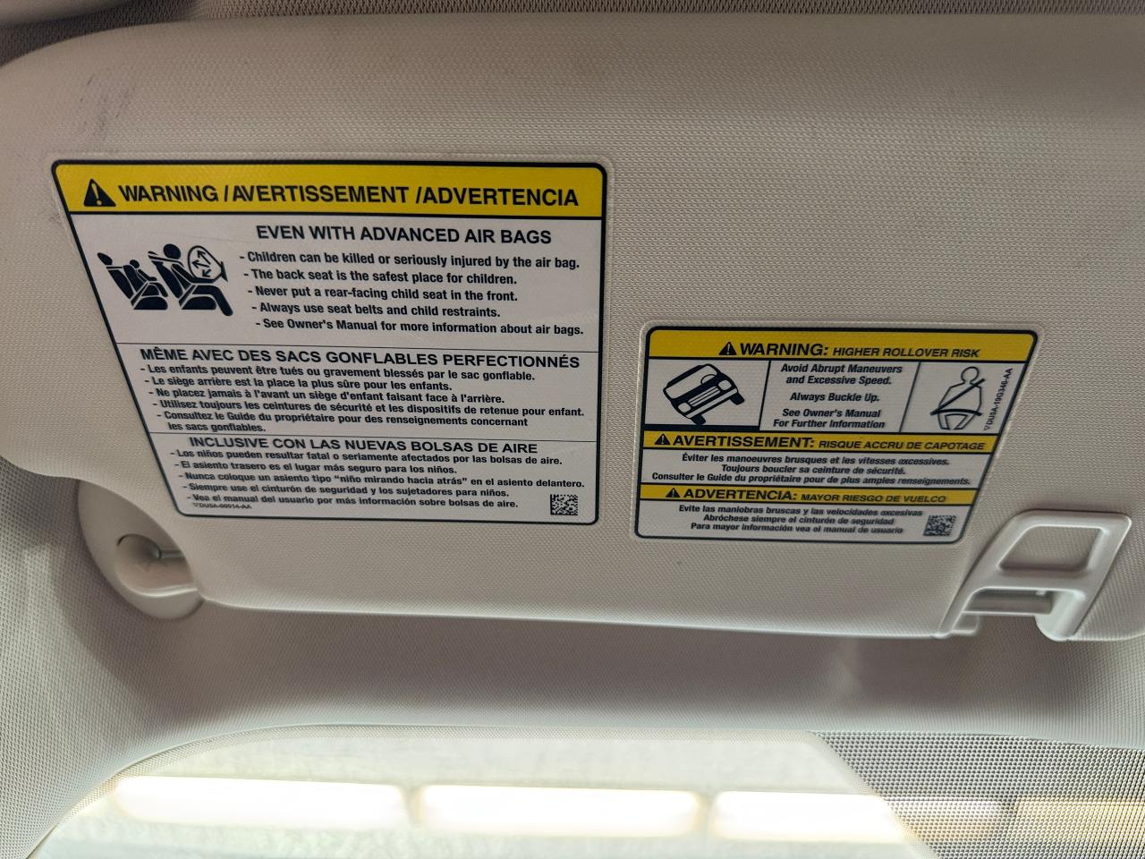 2018 Ford Escape SEL 4WD+Leather+Roof+ApplePlay+GPS+CLEAN CARFAX Photo111