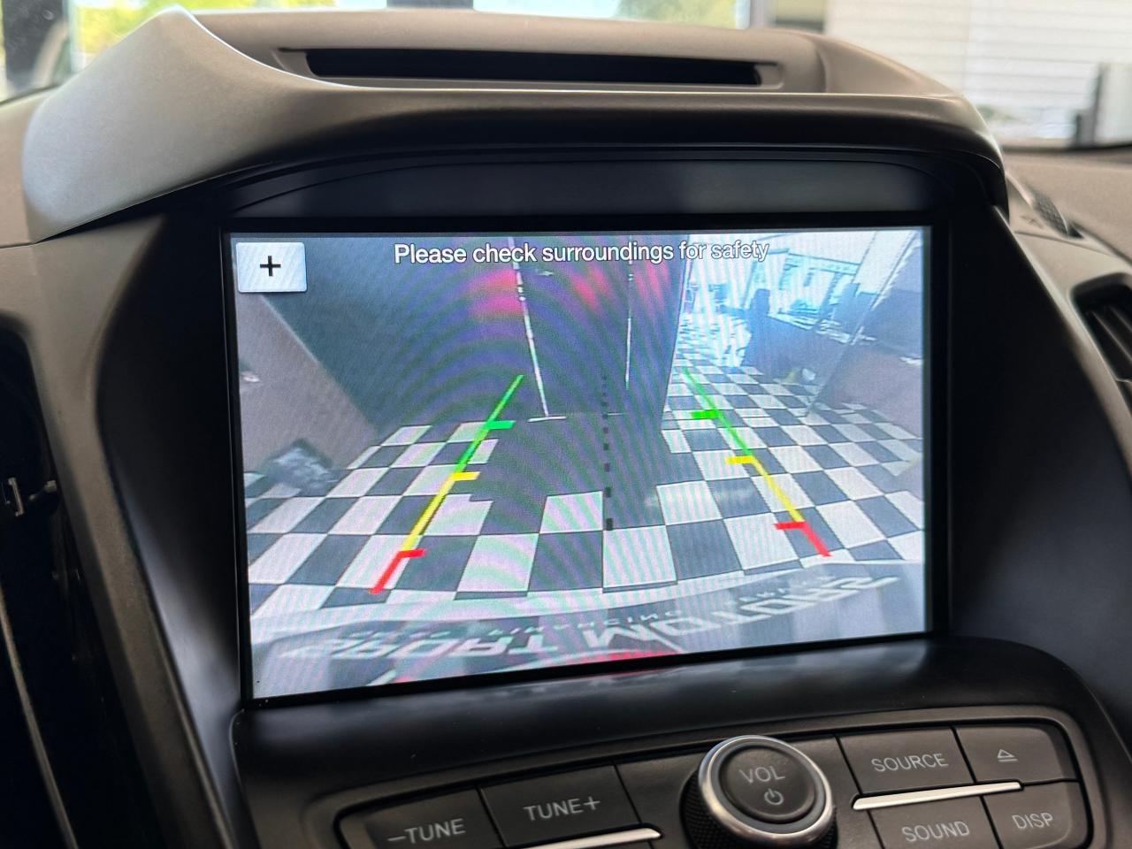 2018 Ford Escape SEL 4WD+Leather+Roof+ApplePlay+GPS+CLEAN CARFAX - Photo #16