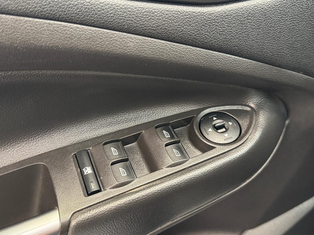 2018 Ford Escape SEL 4WD+Leather+Roof+ApplePlay+GPS+CLEAN CARFAX Photo109