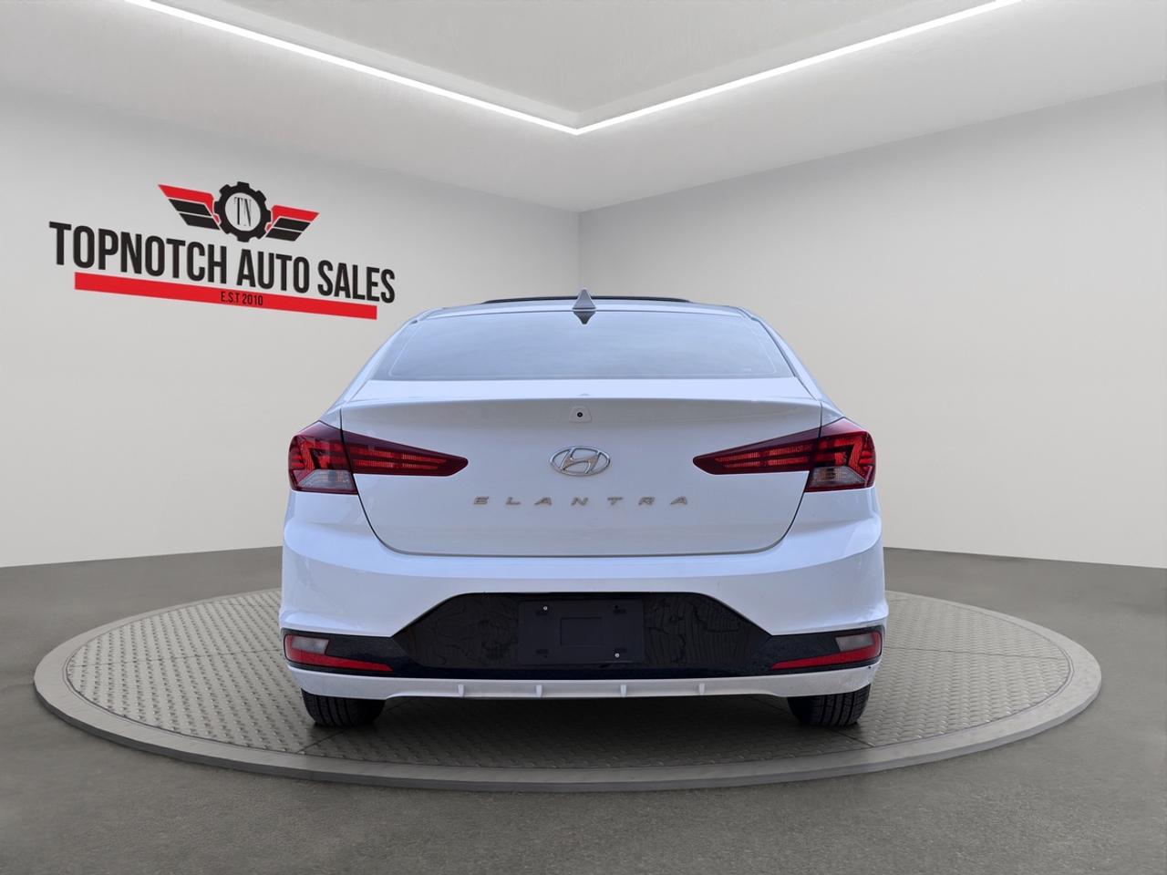 2020 Hyundai Elantra Limited Photo