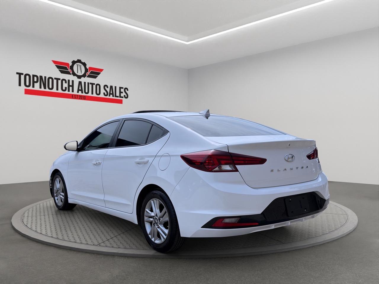 2020 Hyundai Elantra Limited Photo