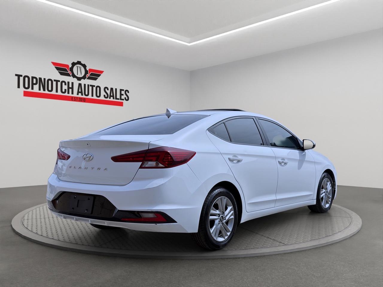 2020 Hyundai Elantra Limited Photo