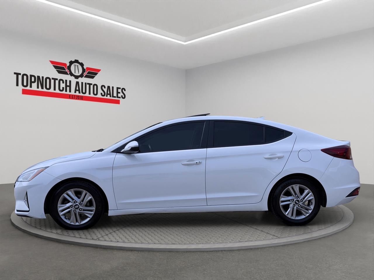 2020 Hyundai Elantra Limited Photo
