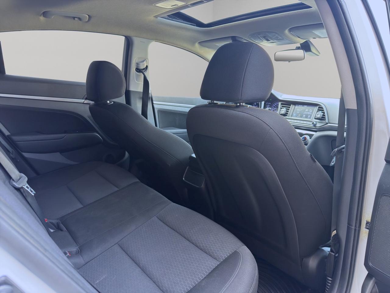 2020 Hyundai Elantra Limited Photo