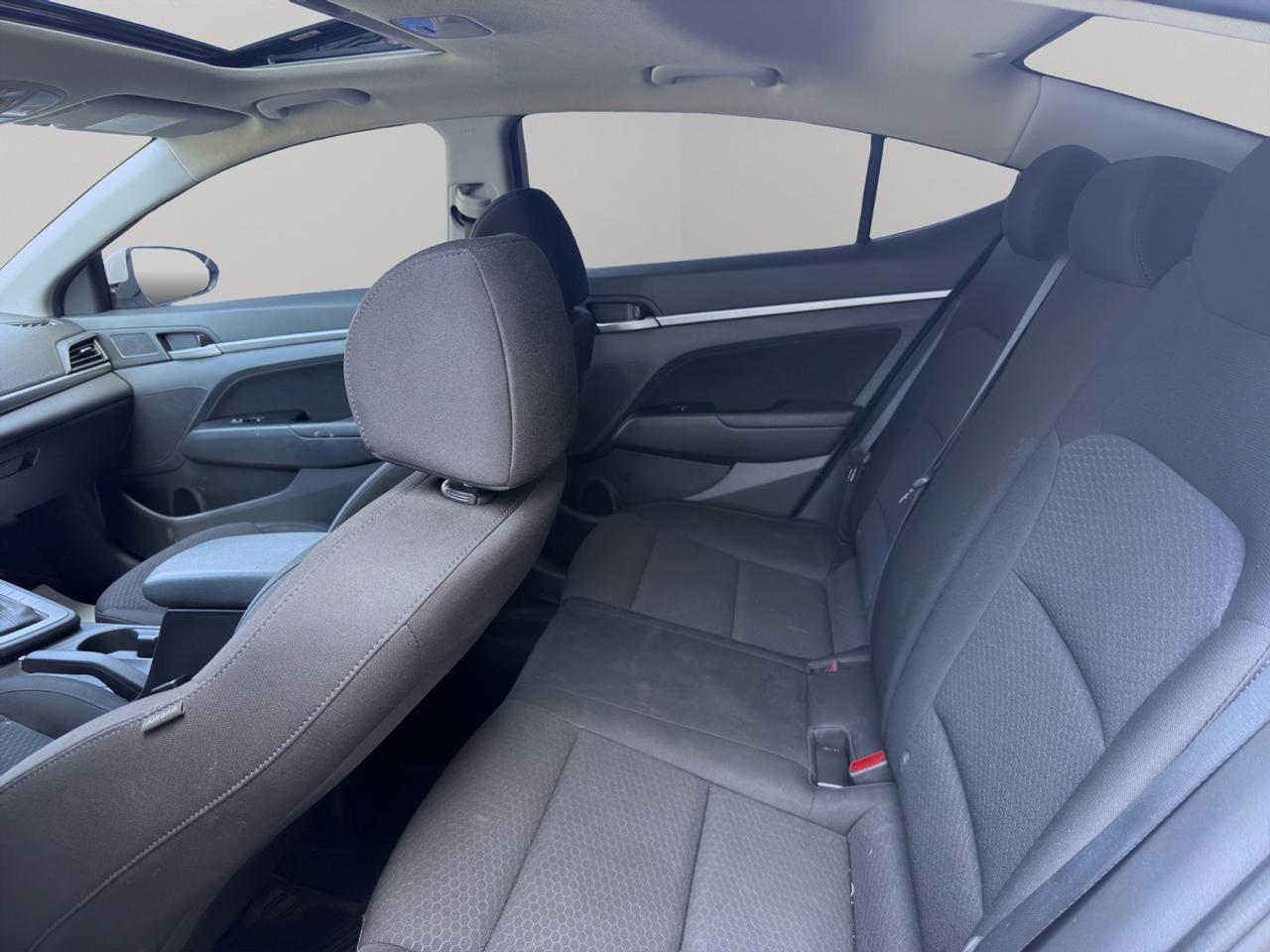 2020 Hyundai Elantra Limited Photo
