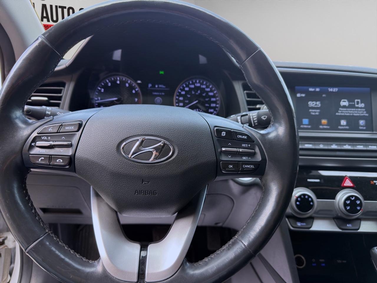 2020 Hyundai Elantra Limited Photo