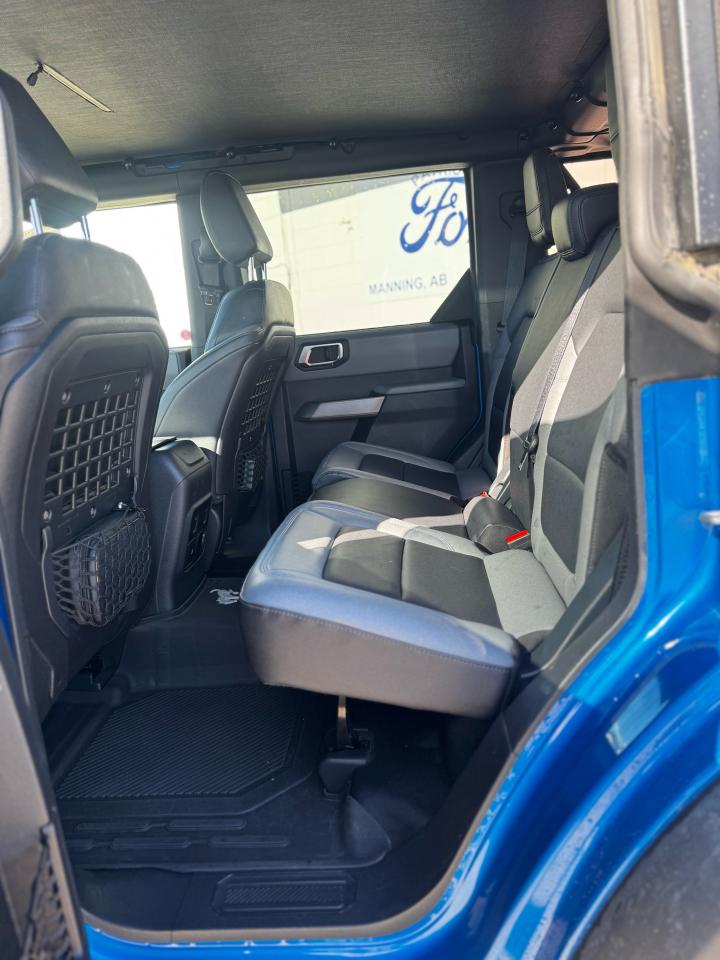 2022 Ford Bronco Black Diamond Photo5