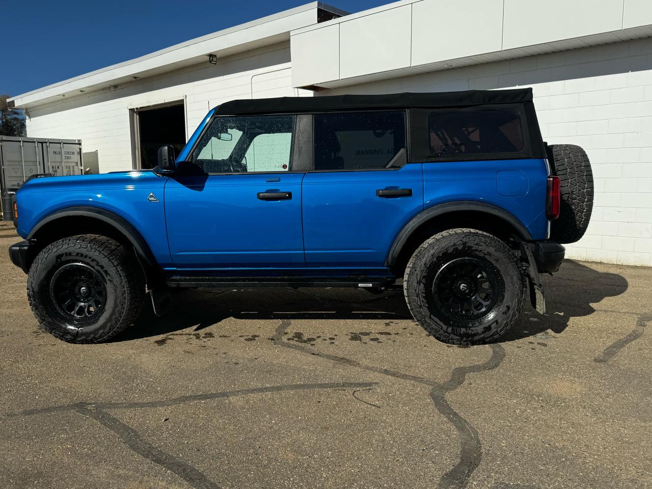 2022 Ford Bronco Black Diamond Photo5
