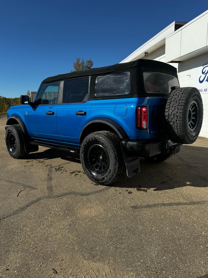 2022 Ford Bronco Black Diamond Photo