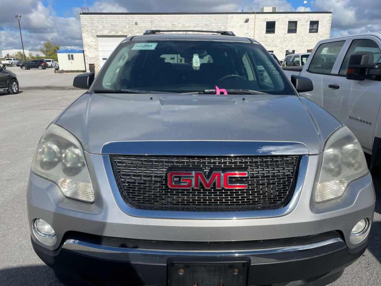 2008 GMC Acadia SLE - Photo #2