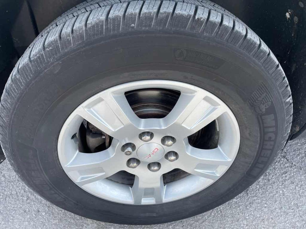 2008 GMC Acadia SLE - Photo #20