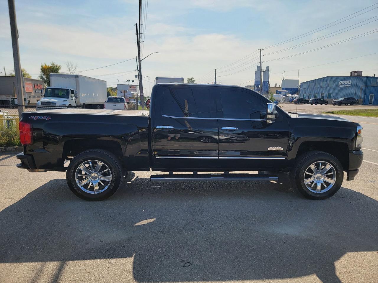 2017 Chevrolet Silverado 1500 High Country - Photo #4