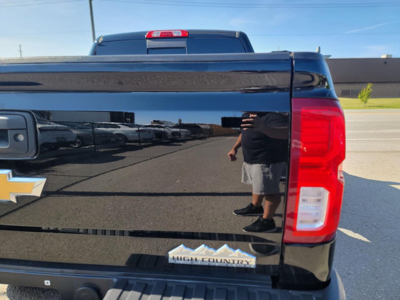 2017 Chevrolet Silverado 1500 High Country - Photo #6