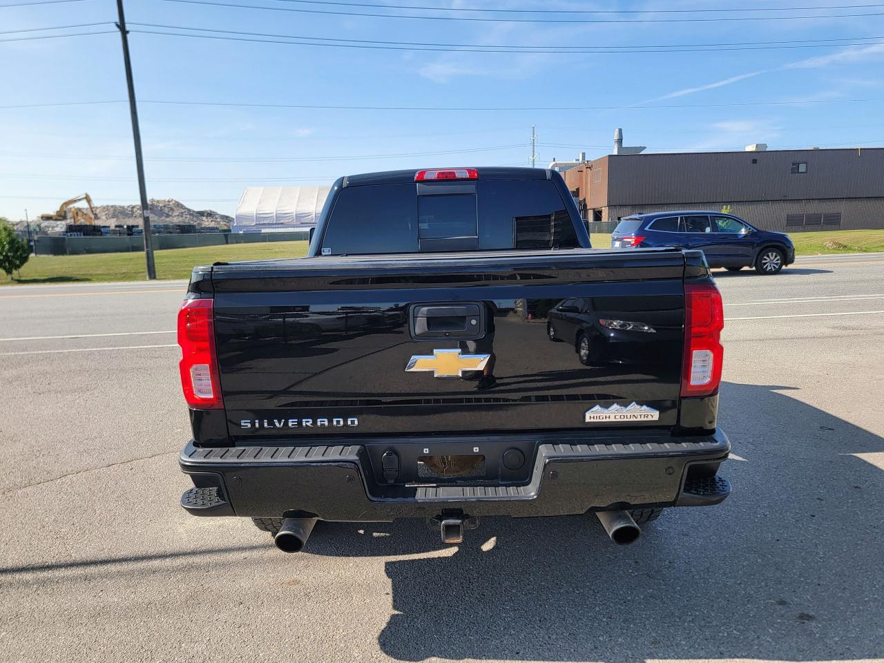 2017 Chevrolet Silverado 1500 High Country - Photo #7