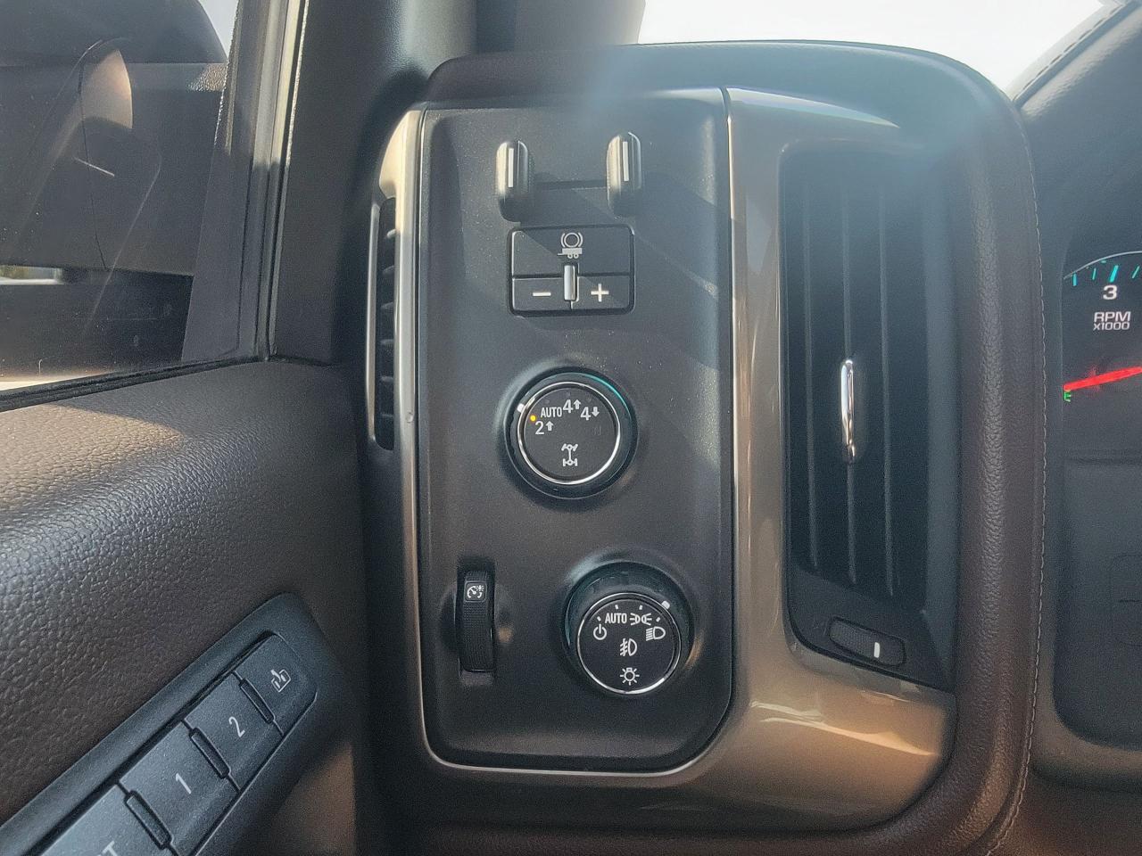 2017 Chevrolet Silverado 1500 High Country - Photo #22