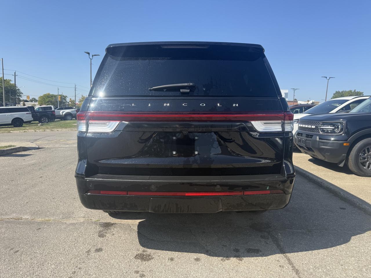 2023 Lincoln Navigator RESERVE L | MONOCRAMATIC PKG | TRAILER TOW | Photo3
