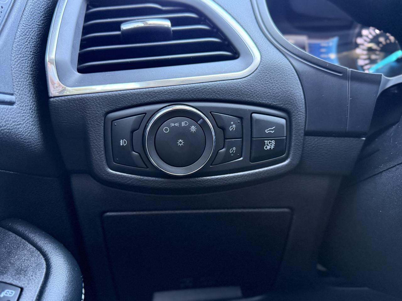 2024 Ford Edge Titanium AWD | BLUETOOTH | REMOTE START | Photo