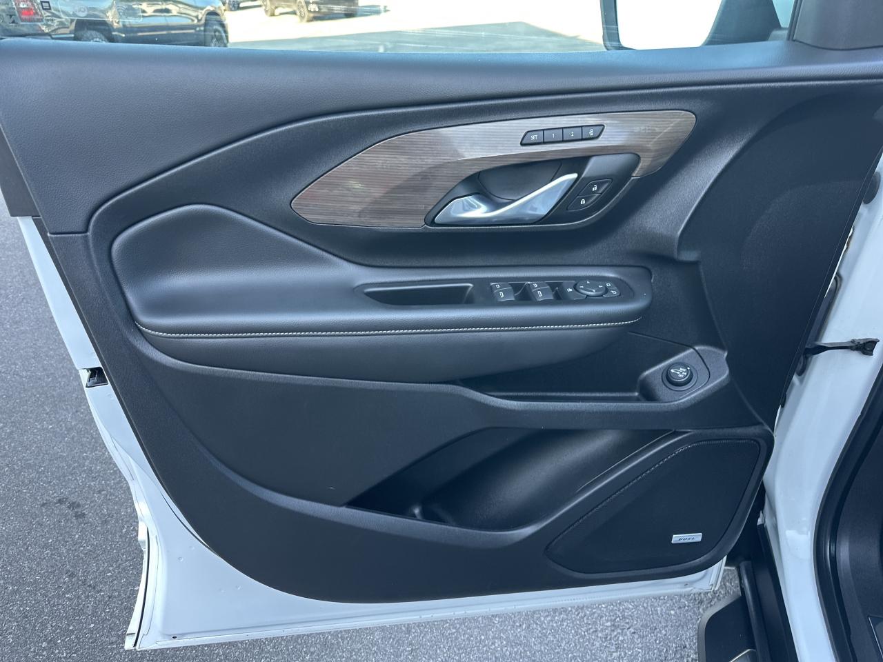 2022 GMC Terrain Denali Photo