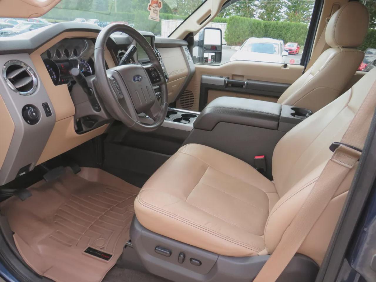 2015 Ford F-250 Super Duty SRW Lariat (**LOW KM!!**SAFETY/CERTIFIED**EXCELLENT CONDITION!!**DIESEL!!**RUNNING BOARDS**TOW HITCH**ALLOY RIMS**LEATHER**LOADED!!**HEATED SEATS**REVERSE CAMERA**CRUISE CONTROL**BLUETOOTH**) Photo