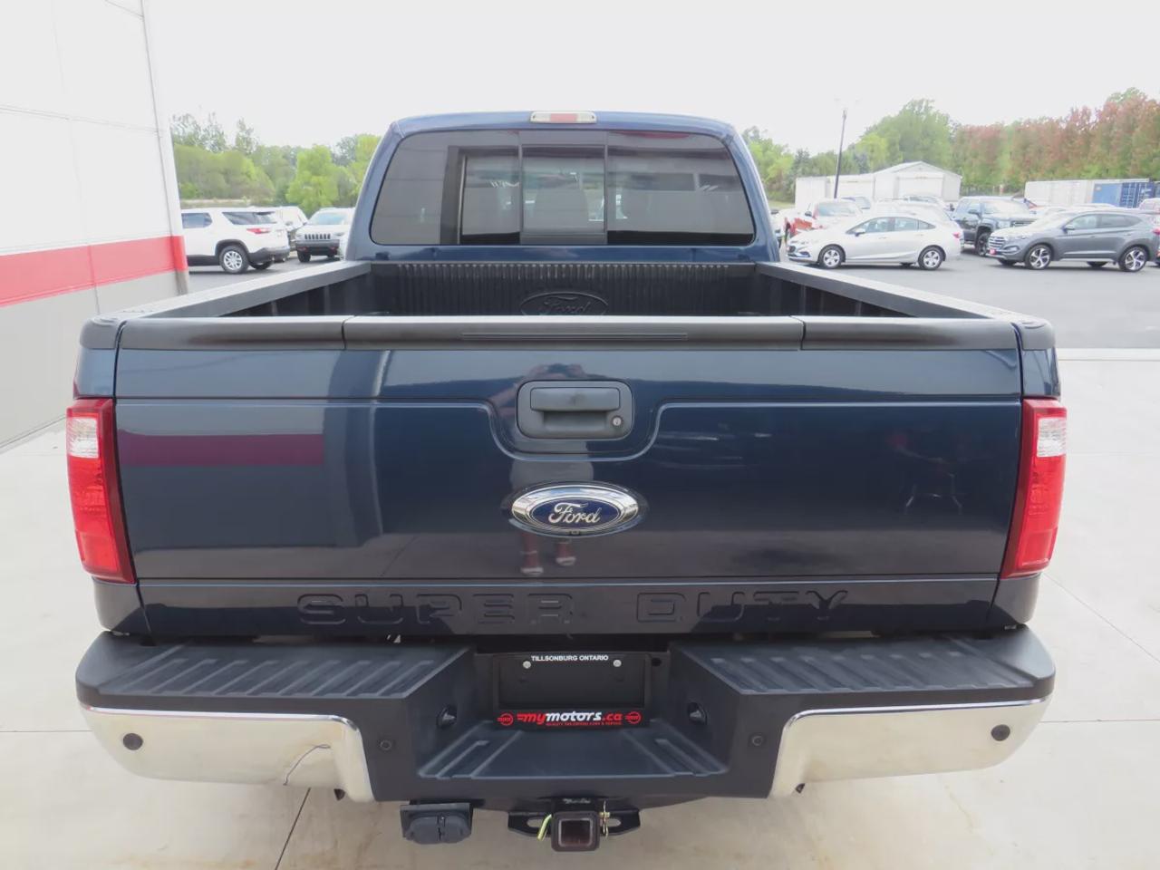 2015 Ford F-250 Super Duty SRW Lariat | Low Km | Safety Certified | Excellent Condition | Diesel | Running Boards | Tow Hitch | Alloy Rims | Leather | Loaded | Heated Seats | Reverse Camera | Cruise Control | Bluetooth Photo