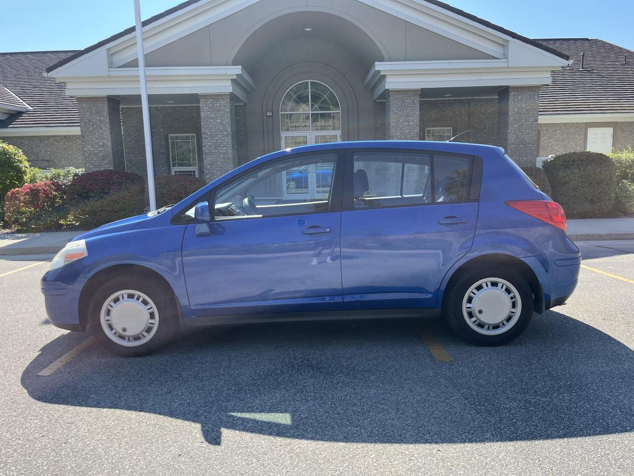 2008 Nissan Versa 1.8 S - Photo #2