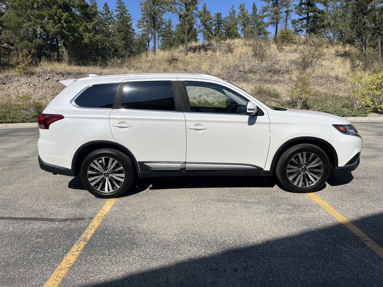 2019 Mitsubishi Outlander ES AWC Photo4