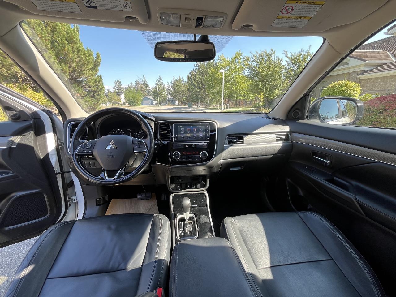 2019 Mitsubishi Outlander ES AWC - Photo #10