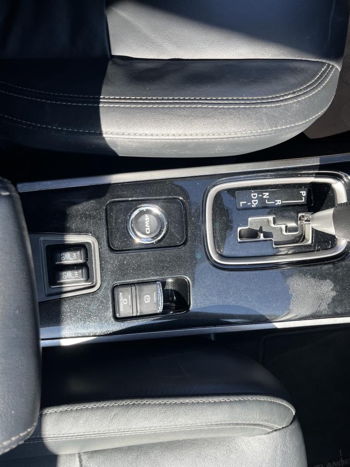 2019 Mitsubishi Outlander ES AWC - Photo #13