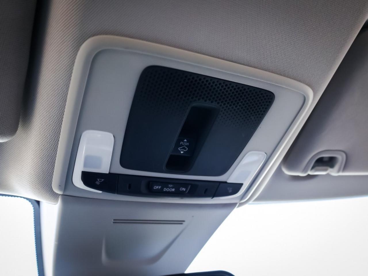 2022 Honda Civic Sedan EX  - Sunroof -  Android Auto - $184 B/W Photo