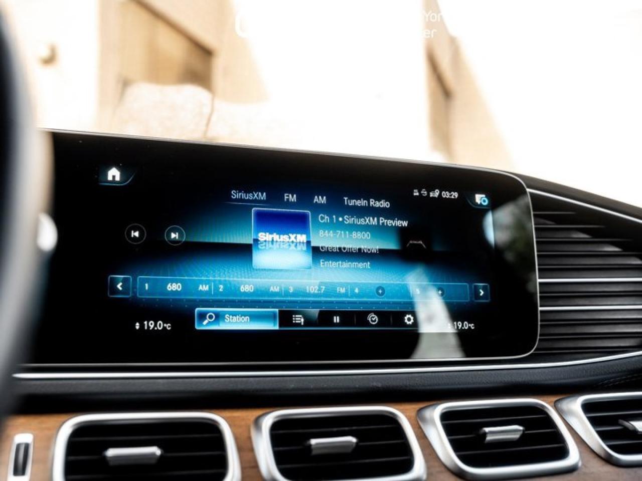 2022 Mercedes-Benz GLE 450 Panoroof Night Package Premium Package Navi 360 Camera Photo