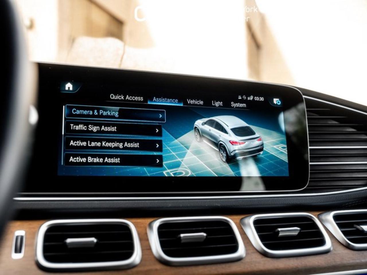 2022 Mercedes-Benz GLE 450 Panoroof Night Package Premium Package Navi 360 Camera Photo