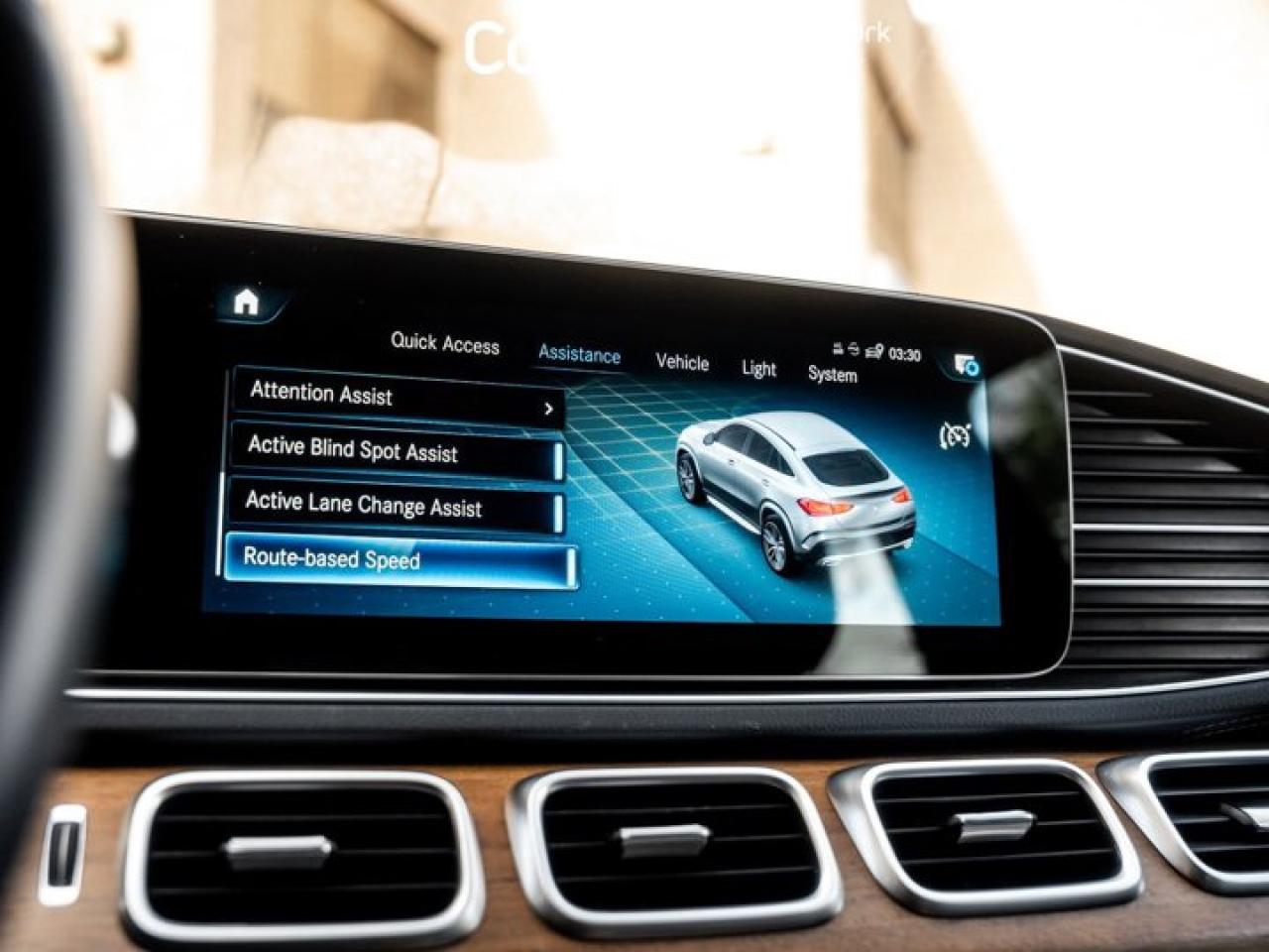 2022 Mercedes-Benz GLE 450 Panoroof Night Package Premium Package Navi 360 Camera Photo