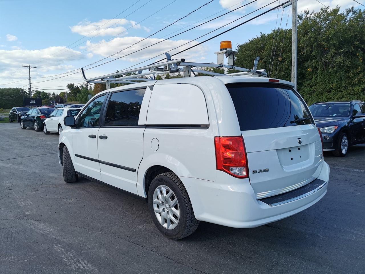 2014 RAM Cargo Van  - Photo #3