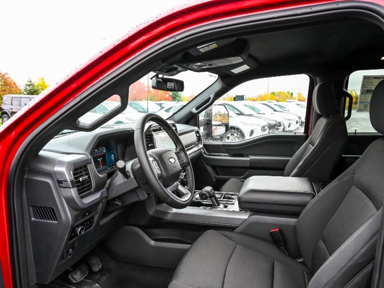 2025 Ford F-150 XLT Photo