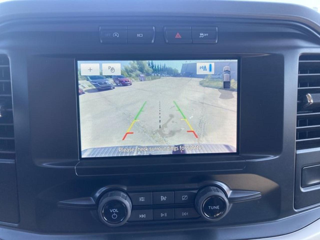 2021 Ford F-150 XLT 4WD | TRUCK CAP | BED SLIDE Photo