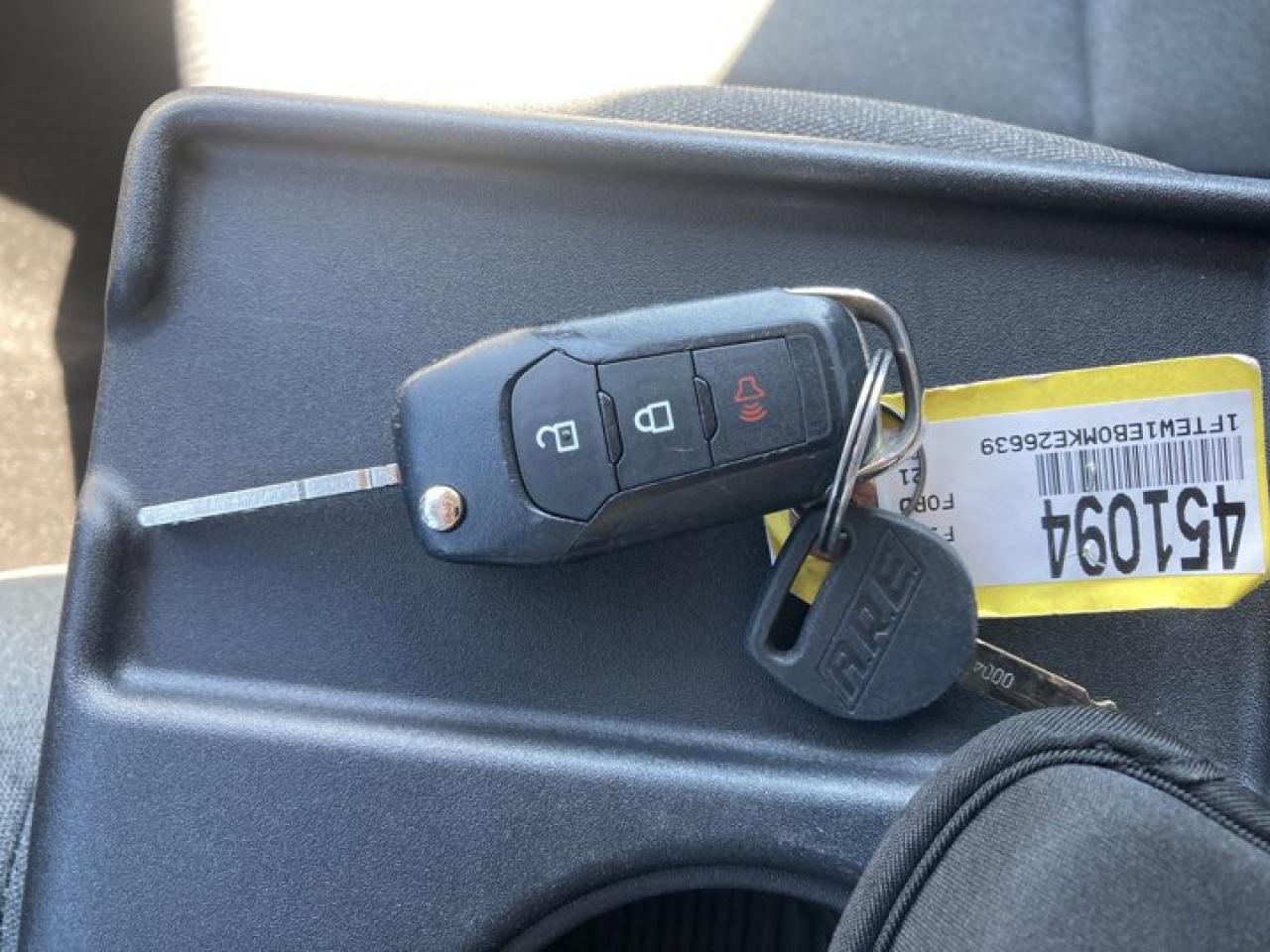 2021 Ford F-150 XLT 4WD | TRUCK CAP | BED SLIDE Photo