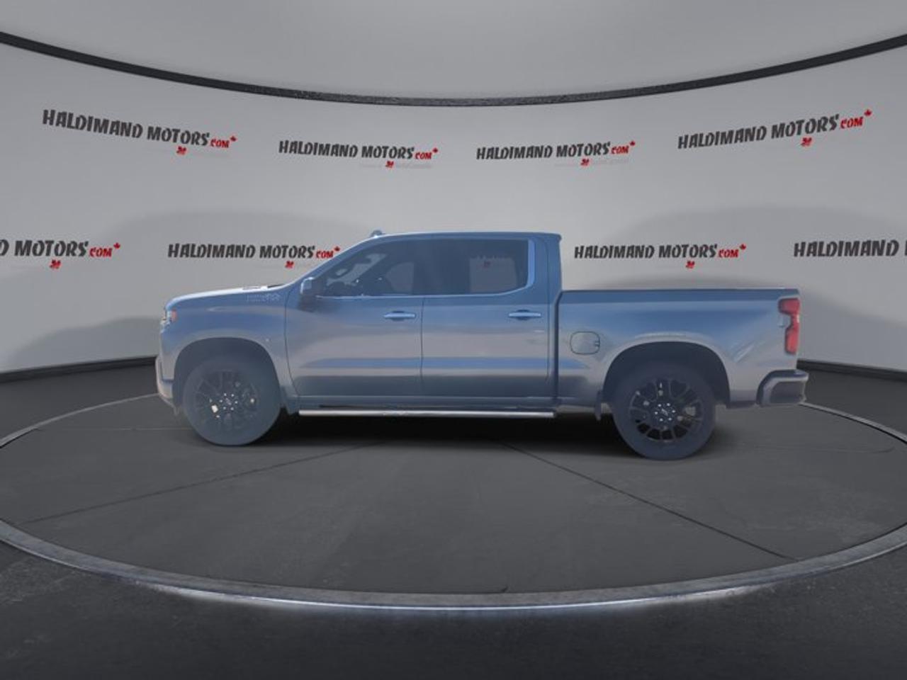 2021 Chevrolet Silverado 1500 High Country 4x4 Crew Cab 5.5ft Box Photo4